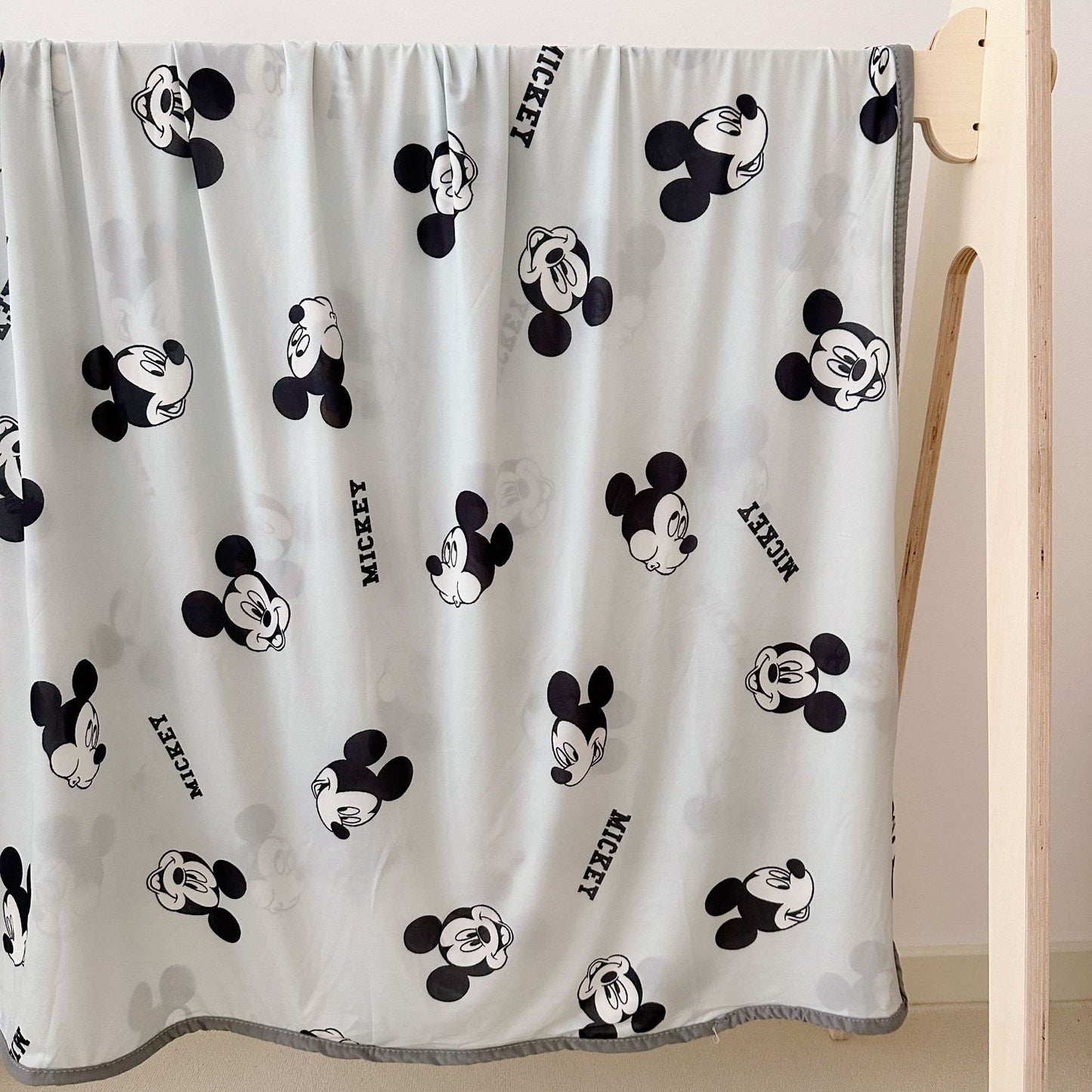 Summer children's cartoon bamboo fiber cool silk blanket infant car cover blanket baby hug blanket machine washable air conditioning blanket