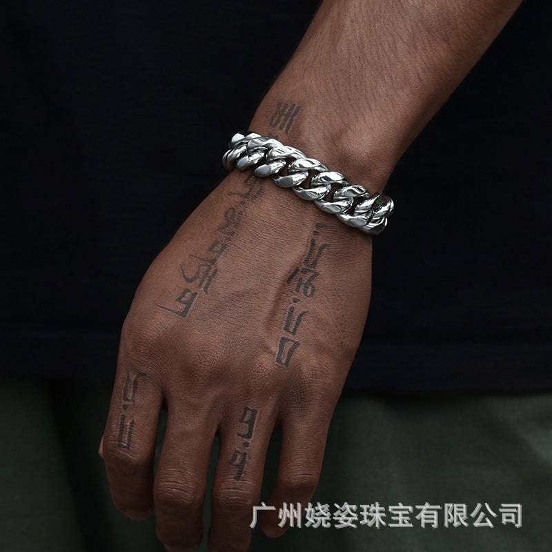Factory direct sales of European and American hip-hop jewelry, trendy hiphop titanium steel bracelet, personalized and versatile stainless steel Cuban chain