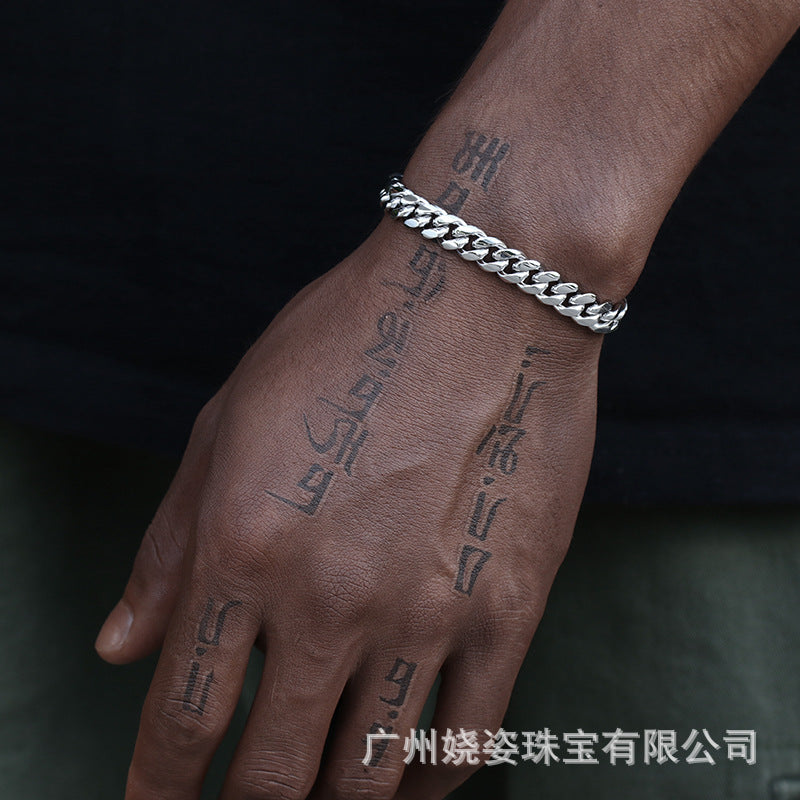 Factory direct sales of European and American hip-hop jewelry, trendy hiphop titanium steel bracelet, personalized and versatile stainless steel Cuban chain