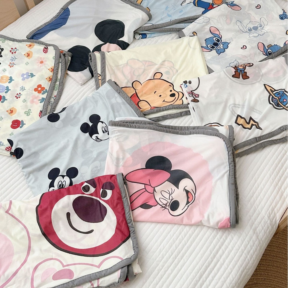 Summer children's cartoon bamboo fiber cool silk blanket infant car cover blanket baby hug blanket machine washable air conditioning blanket
