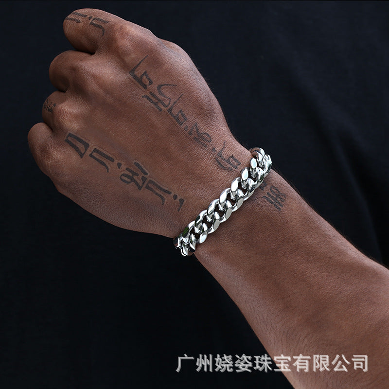 Factory direct sales of European and American hip-hop jewelry, trendy hiphop titanium steel bracelet, personalized and versatile stainless steel Cuban chain