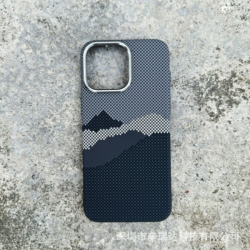 Applicable to iPhone16ProMax mobile phone case magnetic Kevlar carbon fiber Apple 14 all-inclusive protective cover 15