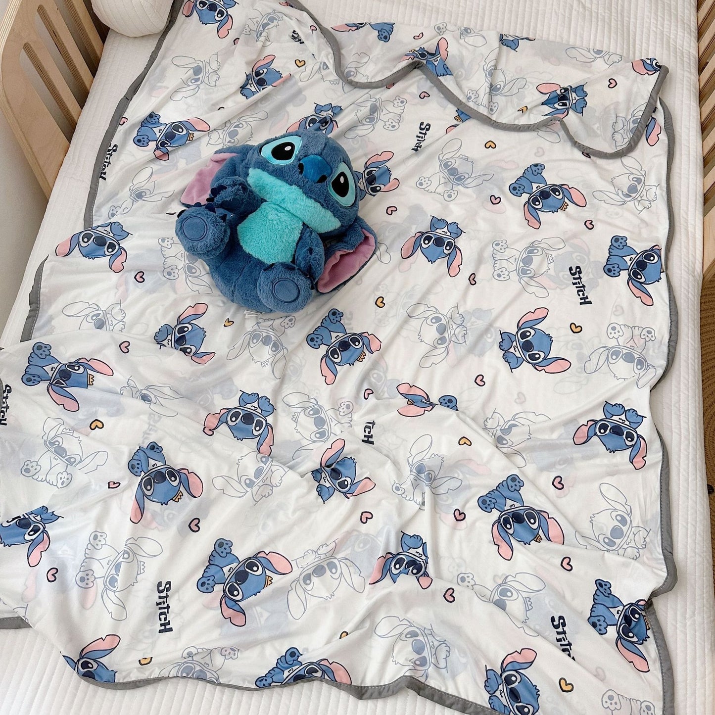 Summer children's cartoon bamboo fiber cool silk blanket infant car cover blanket baby hug blanket machine washable air conditioning blanket