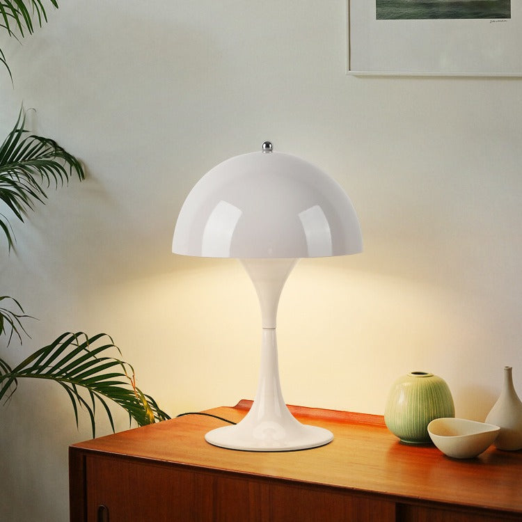 Cross-border Danish mushroom table lamp bedroom bedside ins style bud lamp retro personality charging touch decorative table lamp