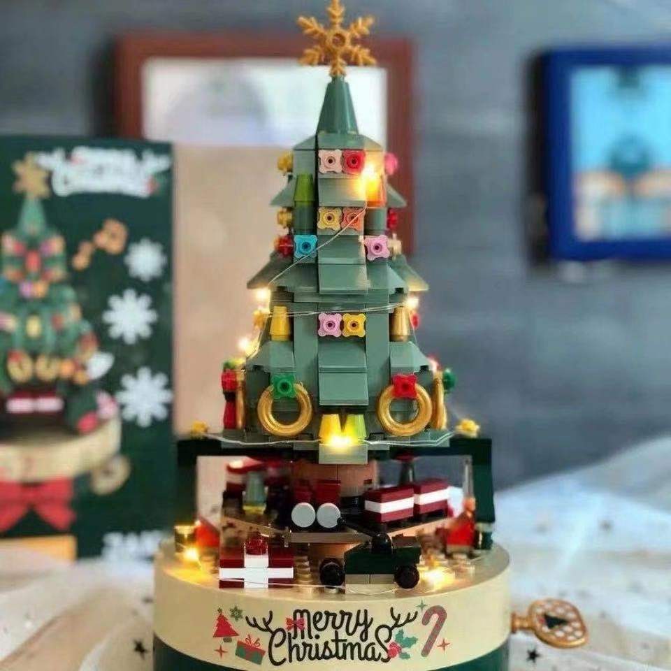 Jiaqi 1302 compatible with Lego colorful Christmas tree rotating music box Christmas building blocks Christmas gift t