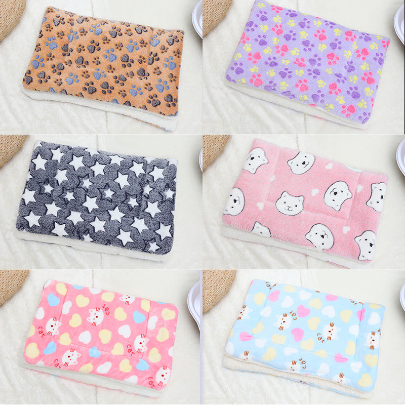 Winter pet mat cat bed four seasons universal warm flannel dog bed dog blanket cat mat pet bed wholesale