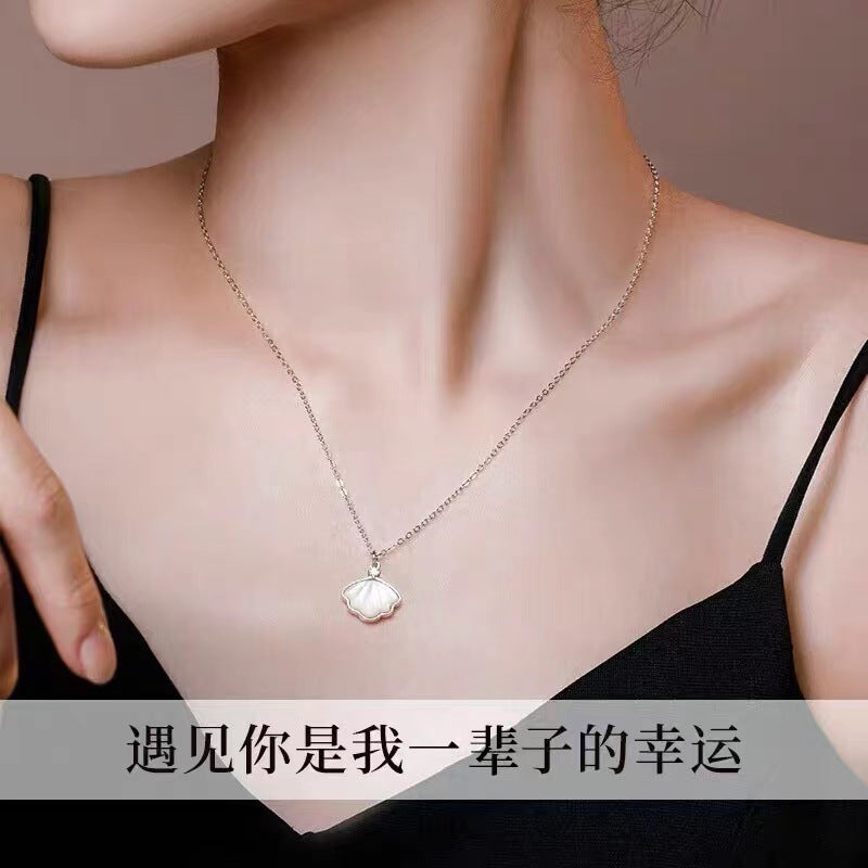 S925 sterling silver projection shell mother-of-pearl necklace for women, no fading, Korean fashion, ins style, light luxury clavicle chain wholesale