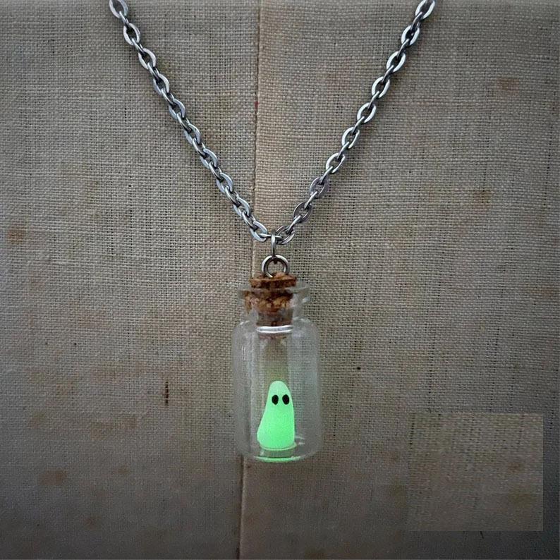 Yiwu Kayi Halloween drift bottle luminous ghost necklace decorated with The Adopt a ghost necklac