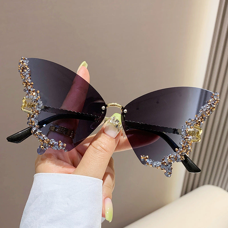 Cross-border 2023 new butterfly shape diamond-encrusted frameless sunglasses women's fashion personality exaggerated sunglasses European and American Internet celebrities