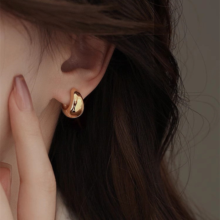 Korean style water drop earrings light luxury European and American retro hot-selling earrings high-end niche French earrings female simple earrings