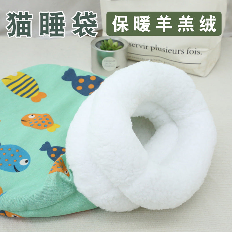 Autumn and winter warm pet sleeping bag lamb fleece warm kitten nest drilling hole quilt semi-enclosed puppy nest for dogs and cats